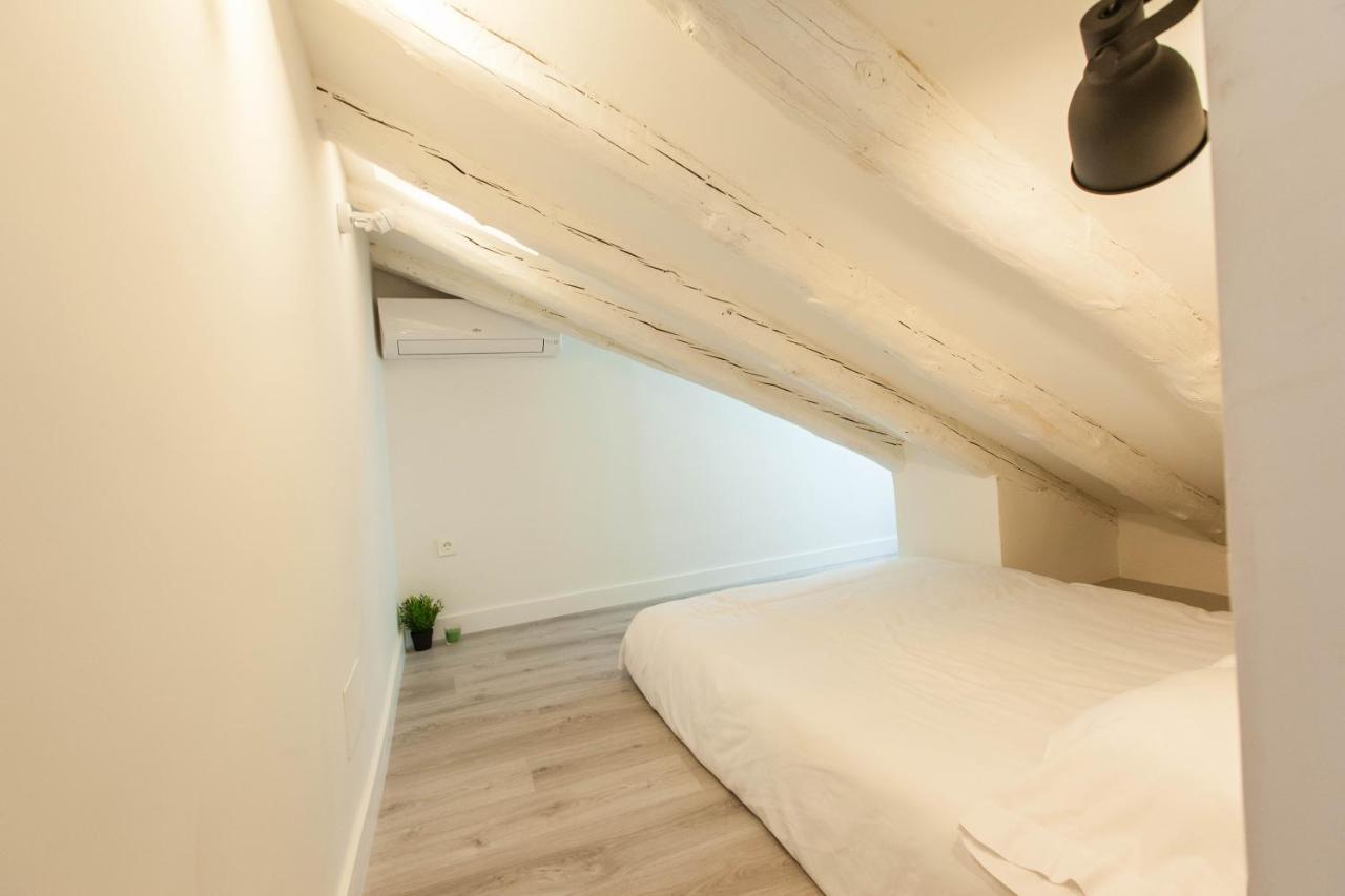 Preciados izquierda Apartamento *